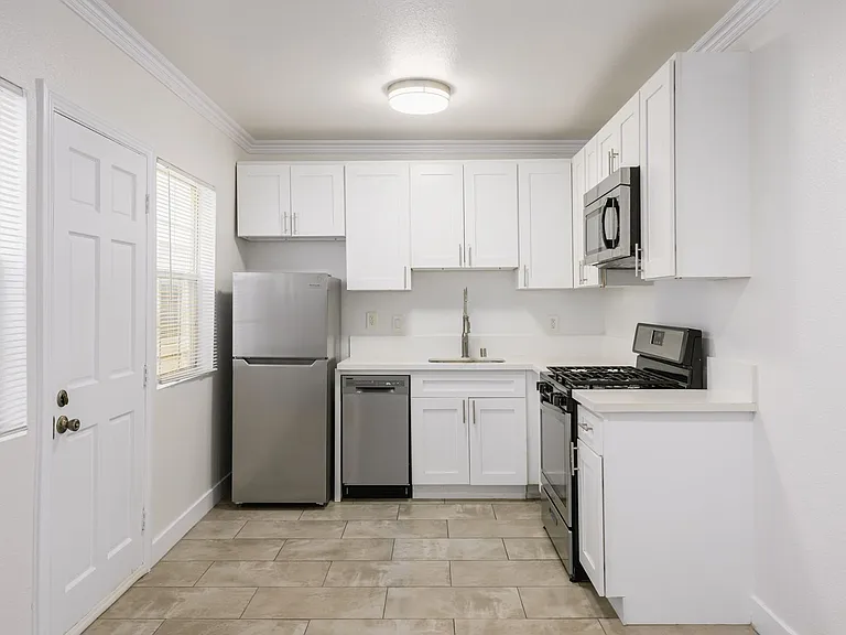 1234 N. Berendo — Photo 21