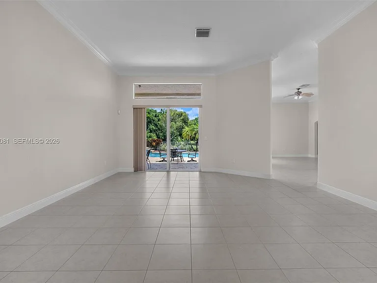 16310 Paddock Ln — Photo 18