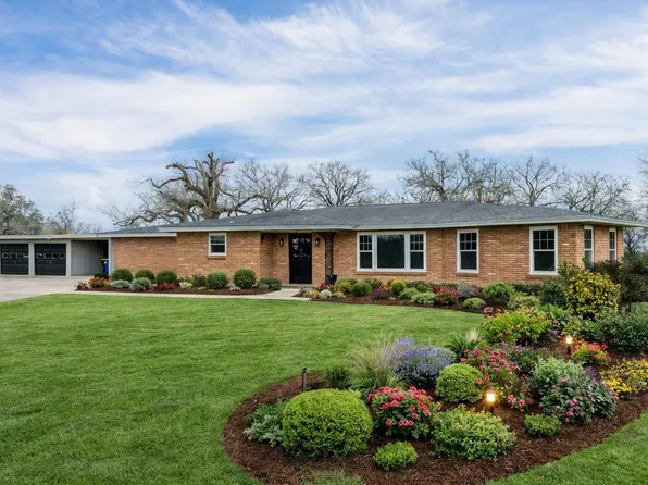 3534 E High Way #90A, Gonzales, TX 78629