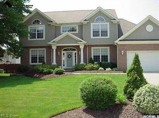 20417 Beechwood Ln, Strongsville, OH