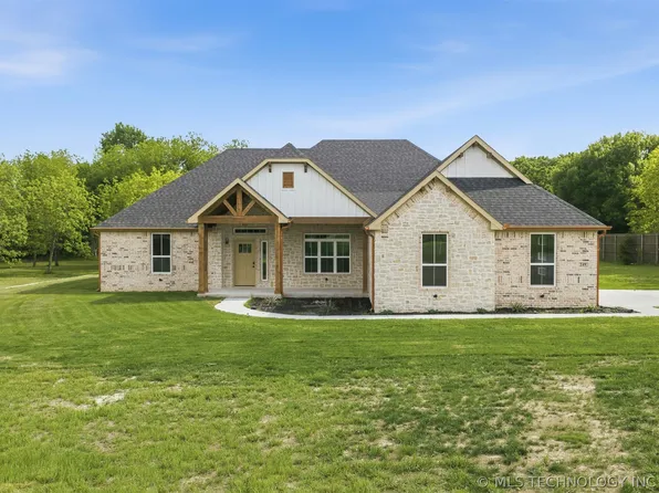 249 Gateway Rd, Ardmore, OK 73401