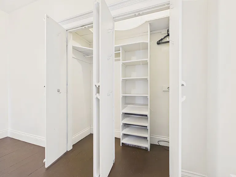 221 N Spring St — Photo 22