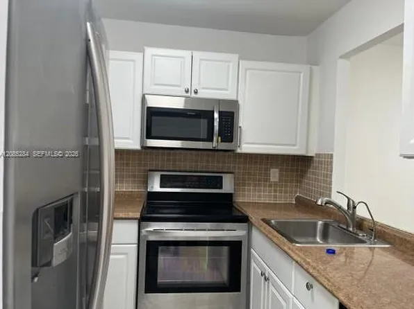 540 SE 2nd Ave APT J3, Deerfield Beach, FL 33441