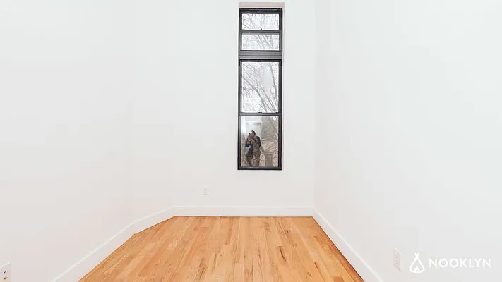 Rented by Nooklyn NYC LLC | media 8