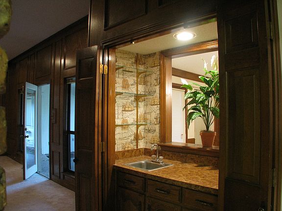 Wet Bar