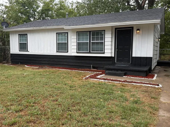 5910 N Frankfort Pl, Tulsa, OK 74126