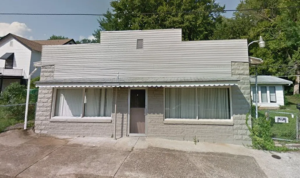 313 Station Street — Photo 1