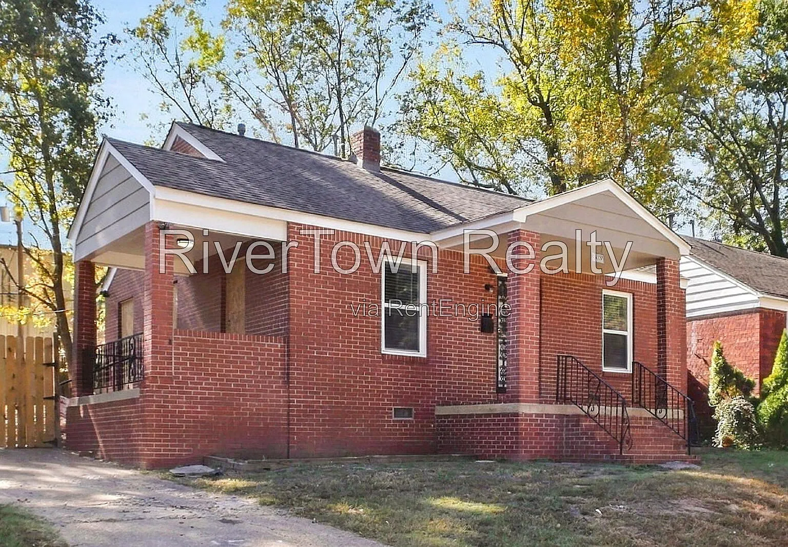 2 bed, 1.0 bath, 812 sqft, $1,495 — Photo 2