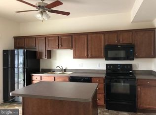 420 Hometowne Ter, Lititz, PA 17543