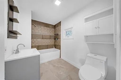 37 Cleveland St #2 — Photo 5