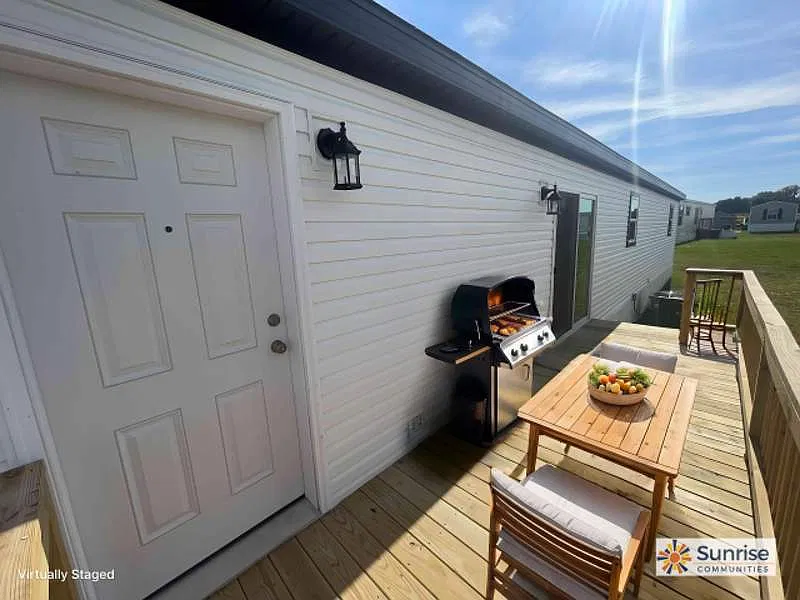 3 bed, 2.0 bath, $1,799 — Photo 3