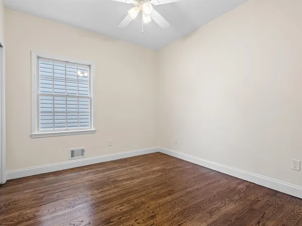 215 South Street image 20 of 37