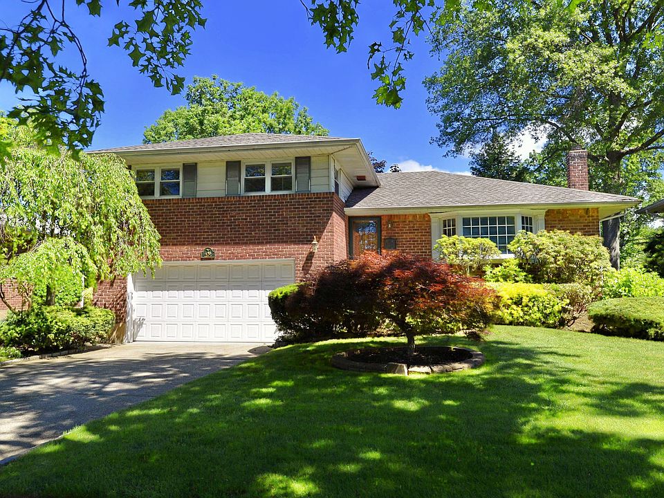 1st image of 458 Garden Blvd