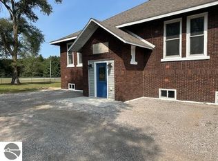 7038 W Blanchard Rd, Blanchard, MI 49310