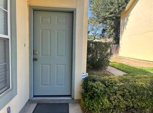 1000 Ranchway Dr APT 16, Laredo, TX 78045