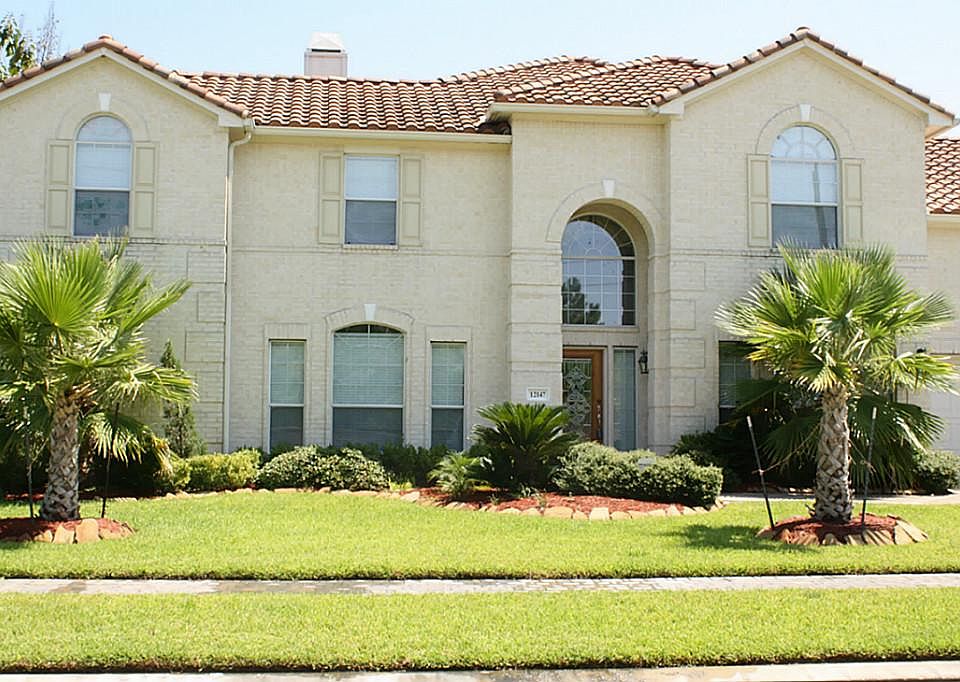 1st image of 12147 Lismore Lake Dr