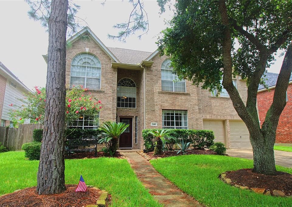 1st image of 2416 Orleans Ln