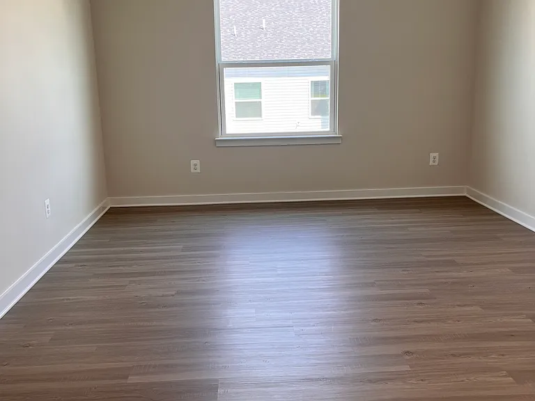 340 Caterpillar Dr — Photo 3