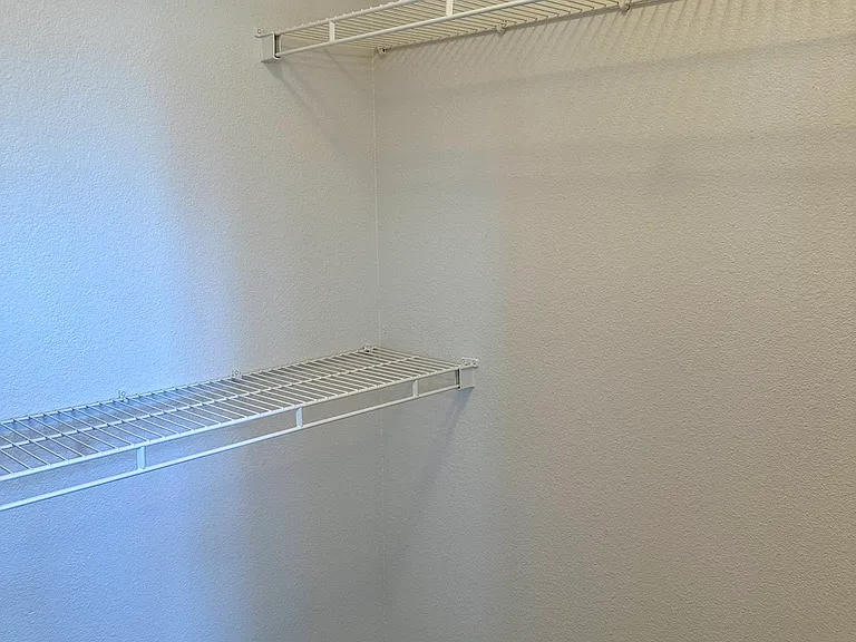 923 Ferro Dr — Photo 23