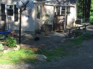 86 Bayonne Dr, Hewitt, NJ 07421
