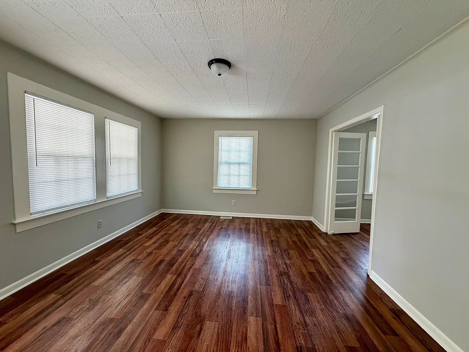 2 bed, 1064 sqft, $1,295 — Photo 3