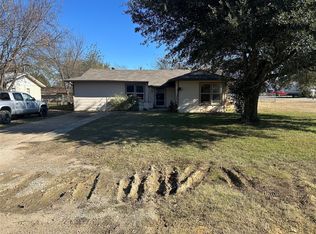 500 N Main St, Joshua, TX 76058