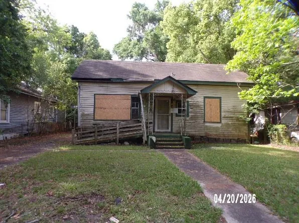 1253 Gorgas St, Mobile, AL 36605