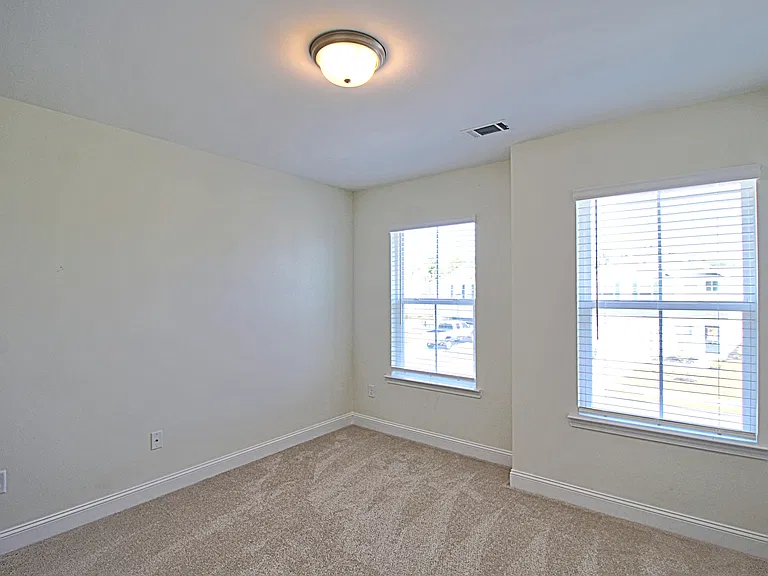 151 Buckingham Dr — Photo 15