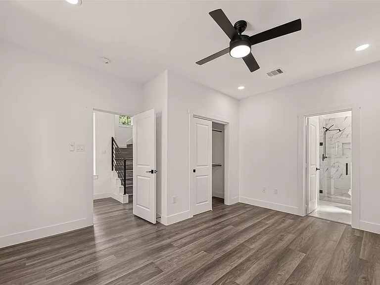 2711 Dennis St — Photo 19