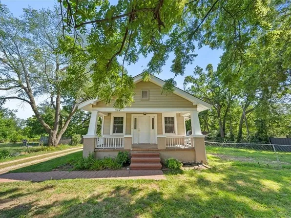 7605 E 67th St, Kansas City, MO 64133