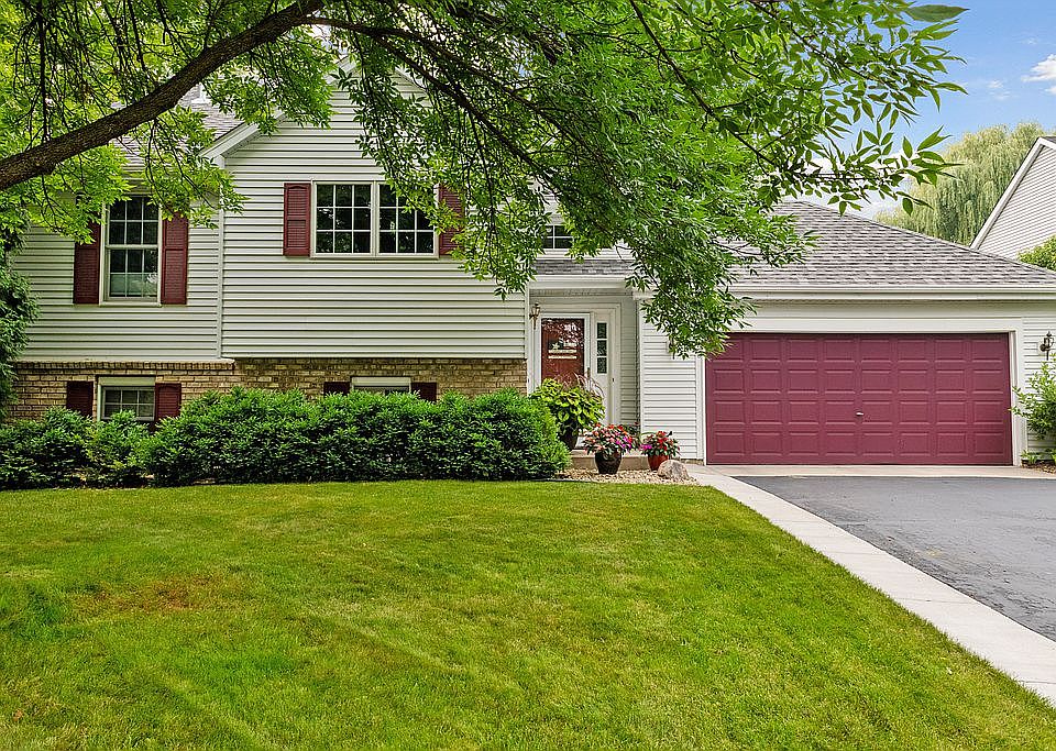 1st image of 8596 Norwood Cir