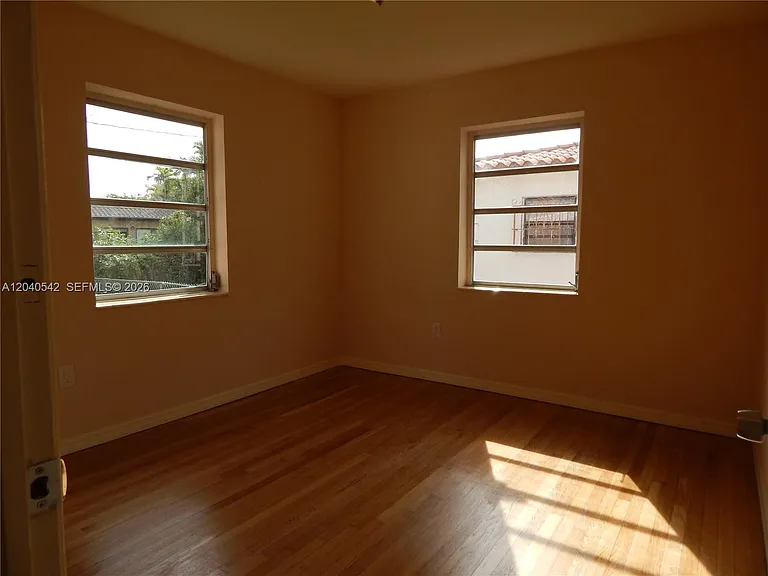 1841 SW 37th Ave — Photo 14