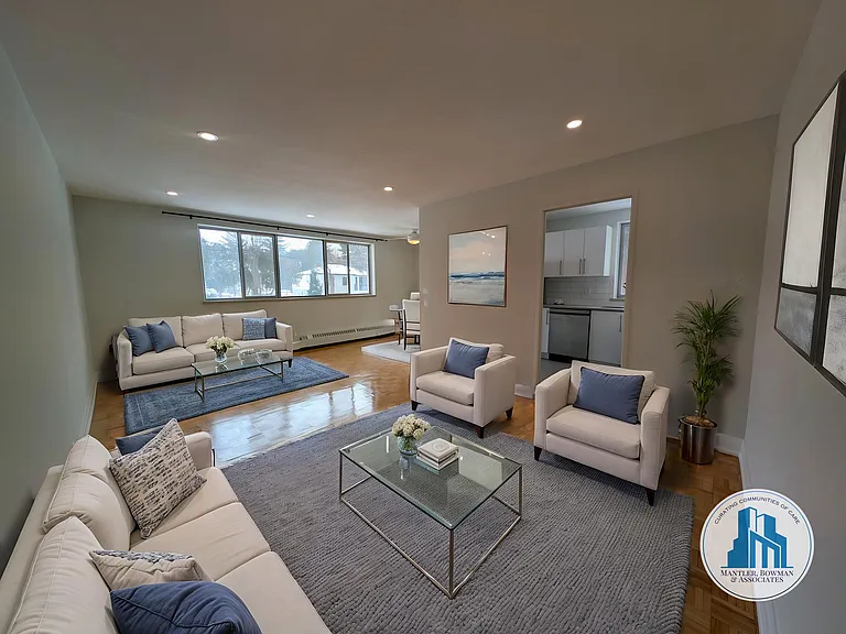 216 Essex Ave — Photo 18