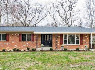 8721 Gateshead Rd, Alexandria, VA 22309