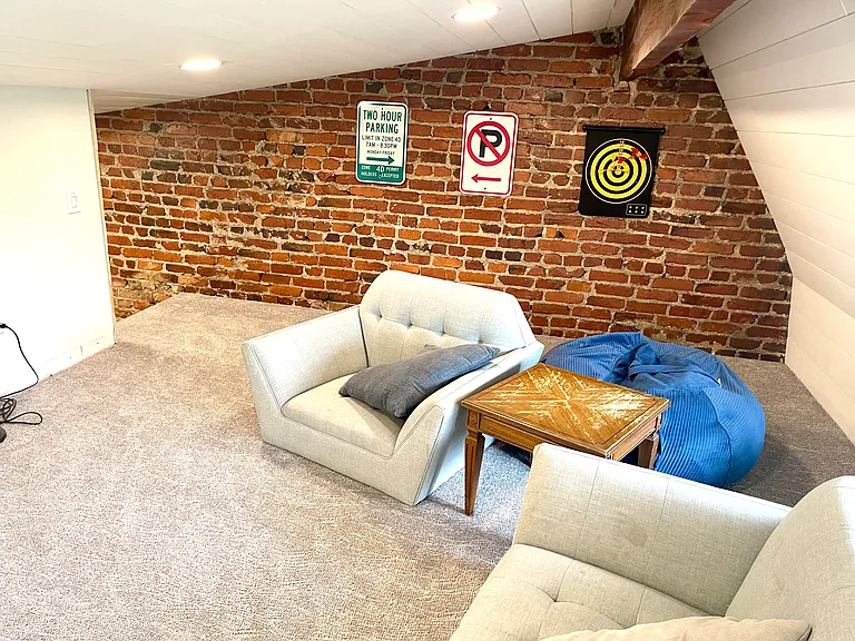 1313 Quincy St NW — Photo 17