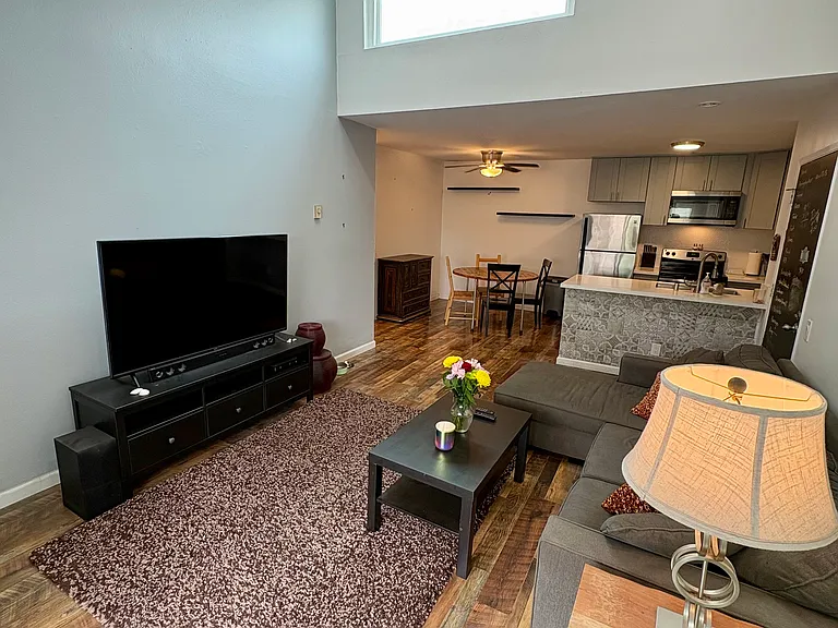 3549 Castle Glen Dr #211 — Photo 3