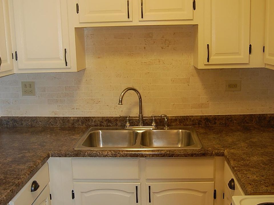 1st image of 528 Des Plaines Ave APT 3A