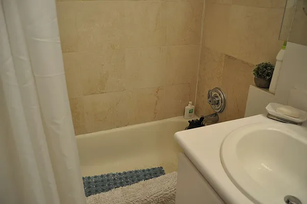 Rented by Sky Management | media 64