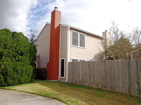 2nd image of 16814 Holly Trail Dr