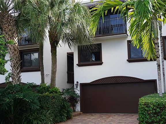 3rd image of 3056 NE 49th St