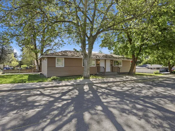3216 & 3218 N Maple St, Spokane, WA 99205
