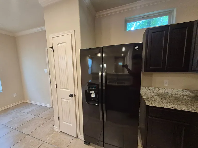 7026 Lakeview Dr #101 — Photo 9