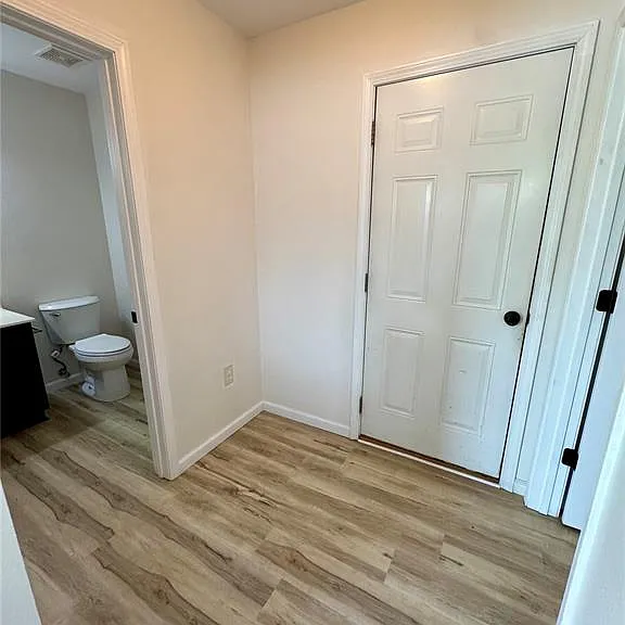 730 Moorland Cir — Photo 32