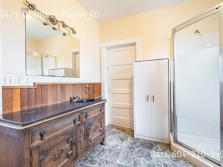 33475 Dewdney Trunk Rd — Photo 5
