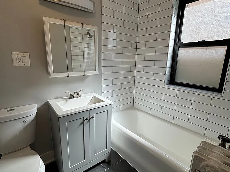 910 Judson — Photo 22