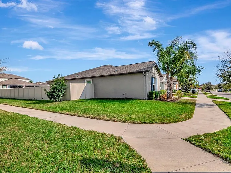 11527 Sage Canyon Dr — Photo 24