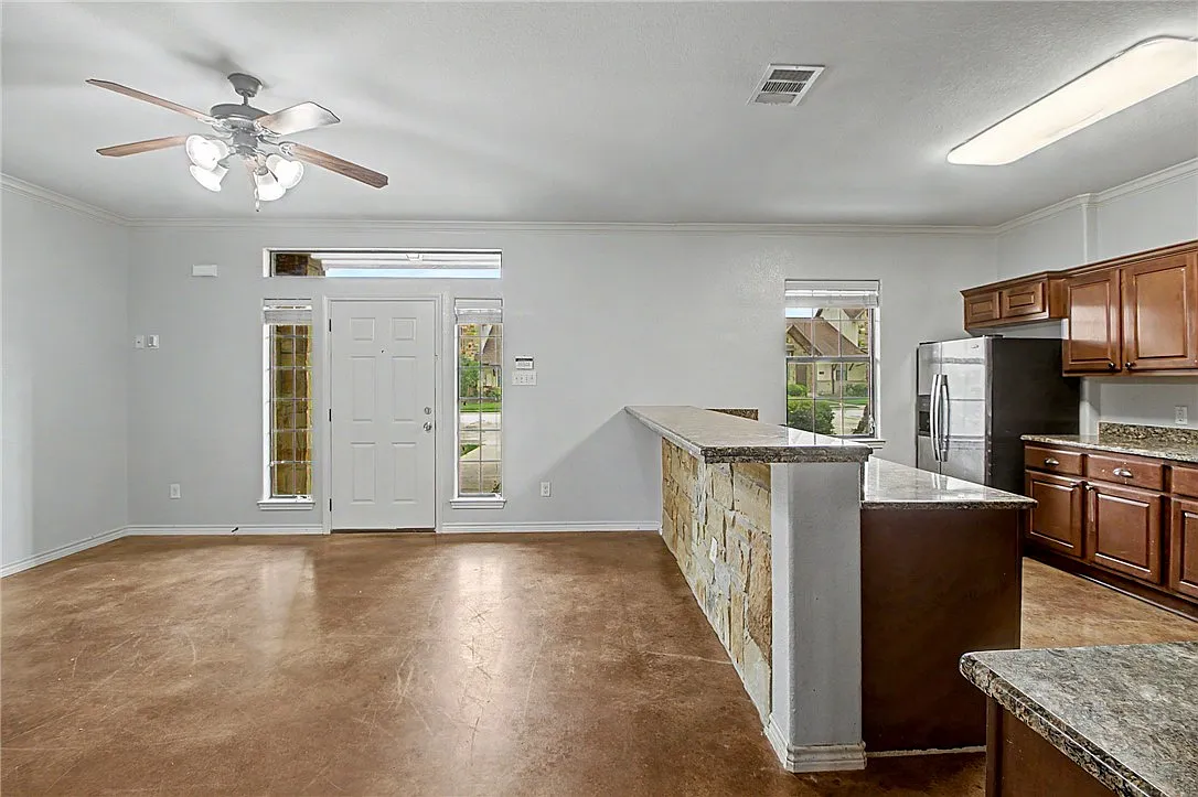 4 bed, 1618 sqft, $650 — Photo 4