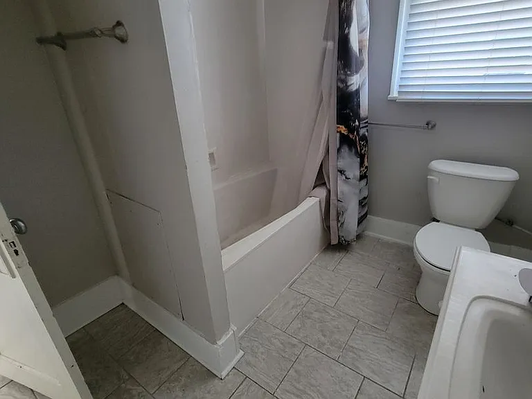1019 Sheridan Ave #C — Photo 5