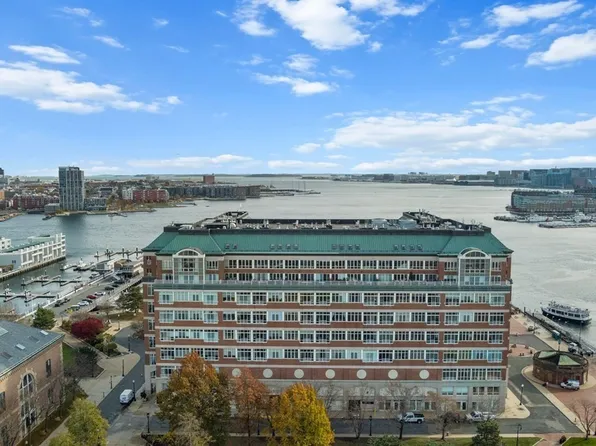 197 8th St #Penthouse 12, Charlestown, MA 02129