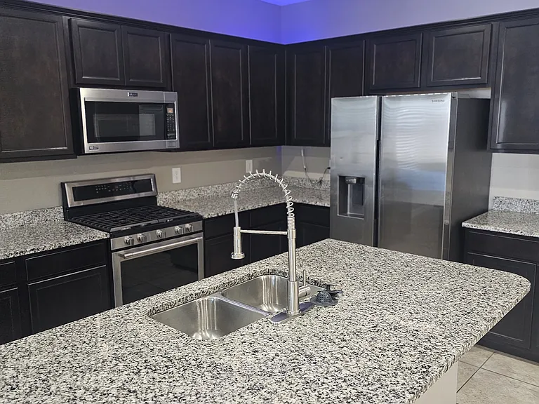 38192 W San Sisto Ave — Photo 4